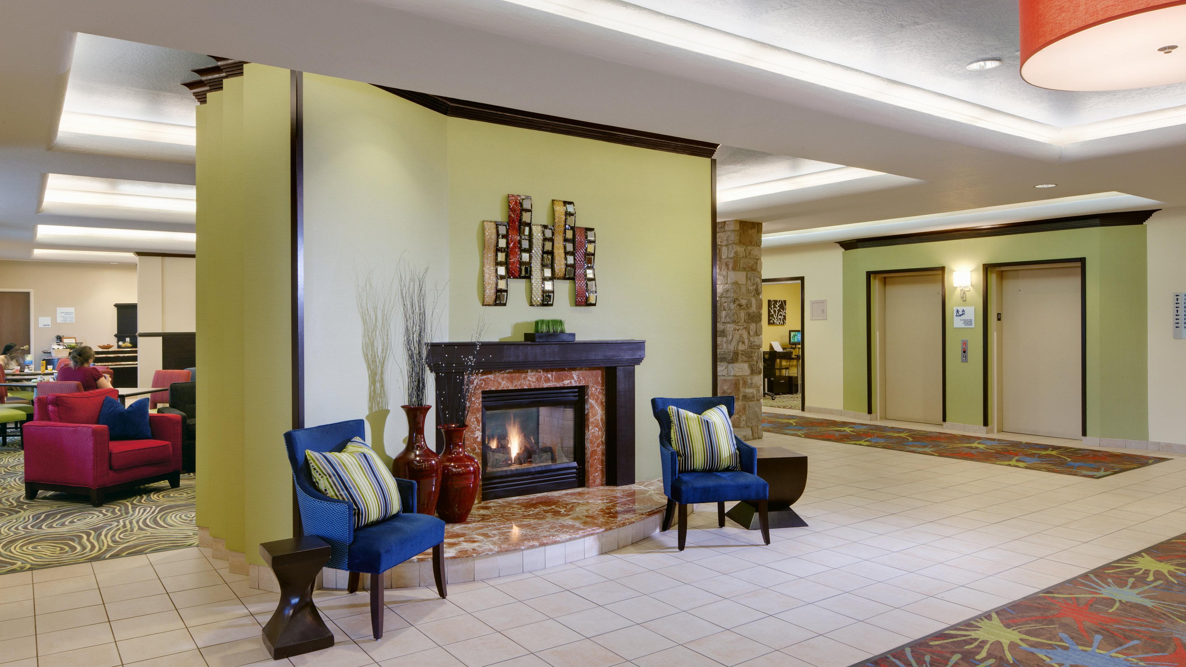Holiday Inn Express Hotel & Suites Saginaw By Ihg Екстериор снимка