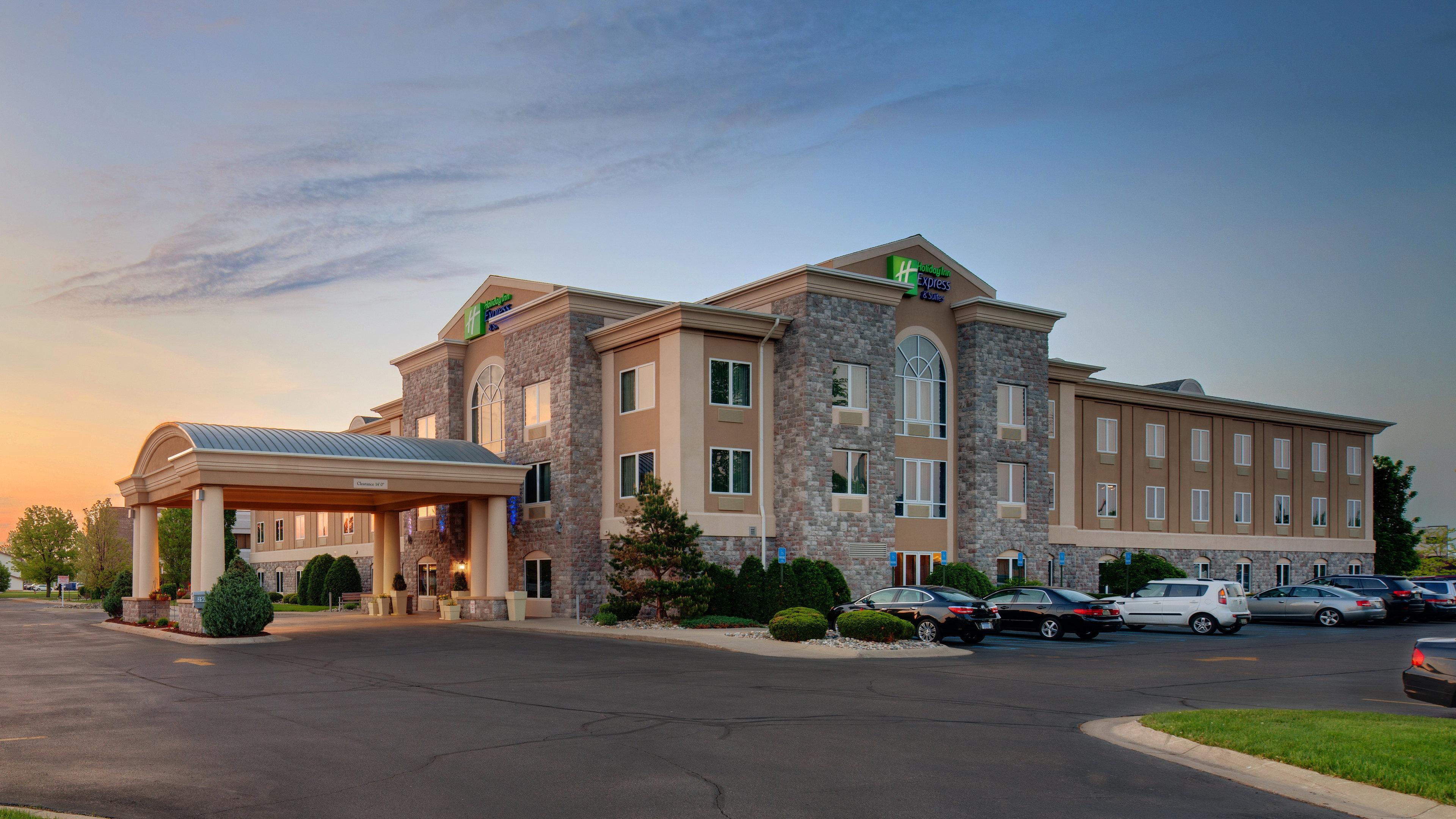 Holiday Inn Express Hotel & Suites Saginaw By Ihg Екстериор снимка