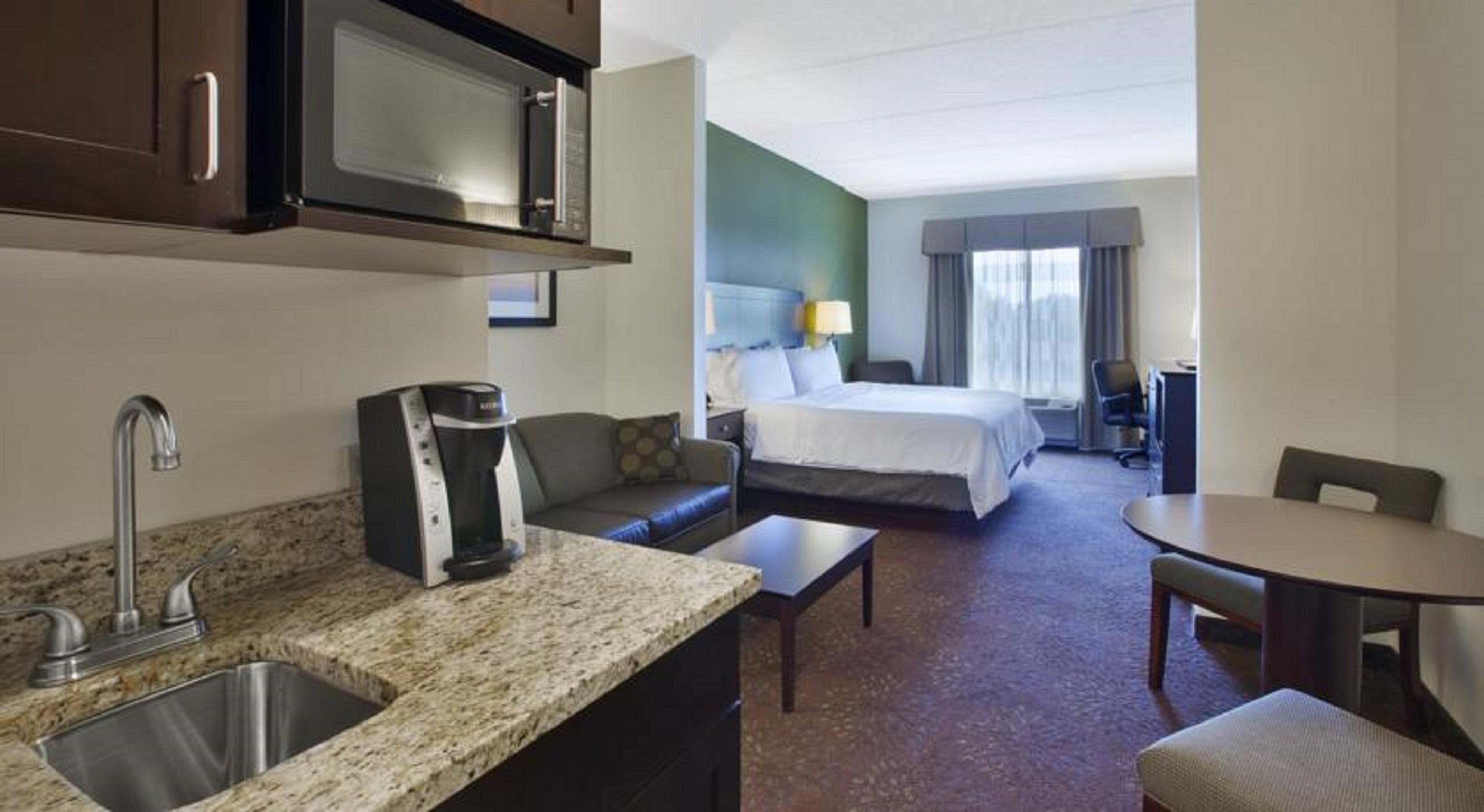 Holiday Inn Express Hotel & Suites Saginaw By Ihg Екстериор снимка
